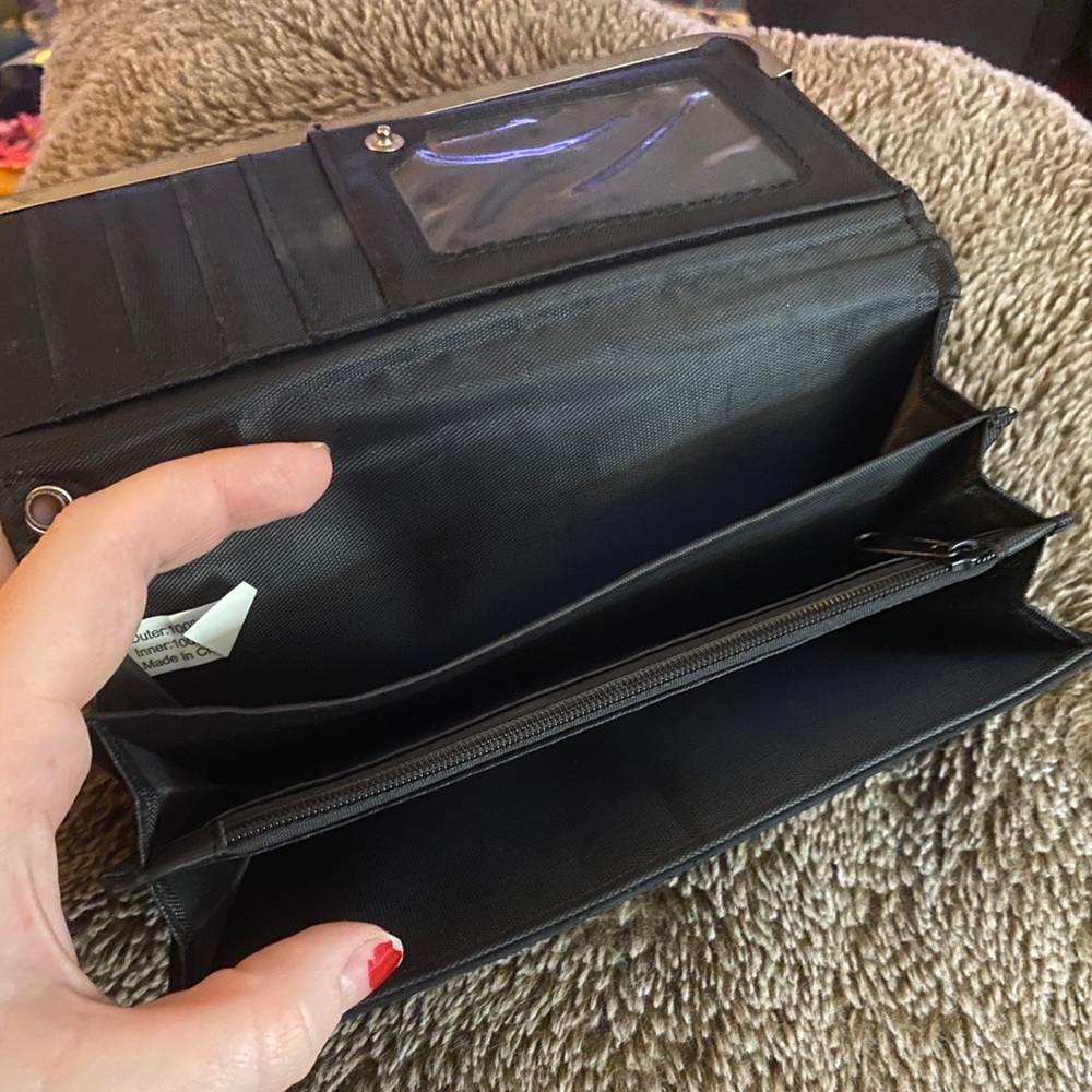WALLET - Picture 3 of 4